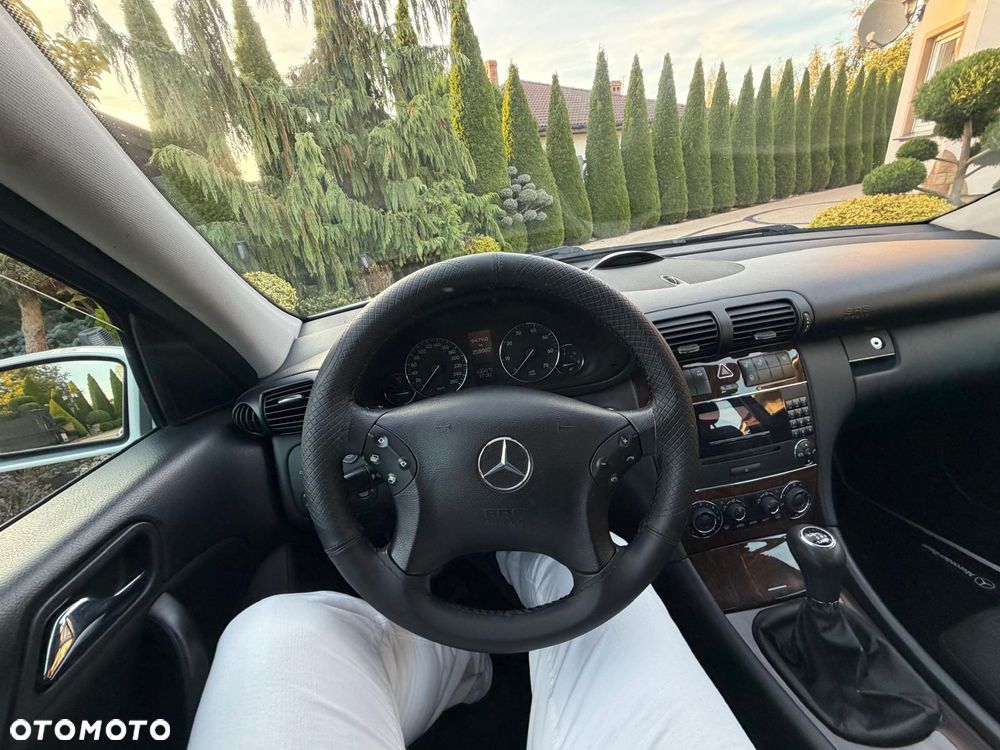 Mercedes-Benz Klasa C 180 Kompressor Elegance Sport Edition - 20