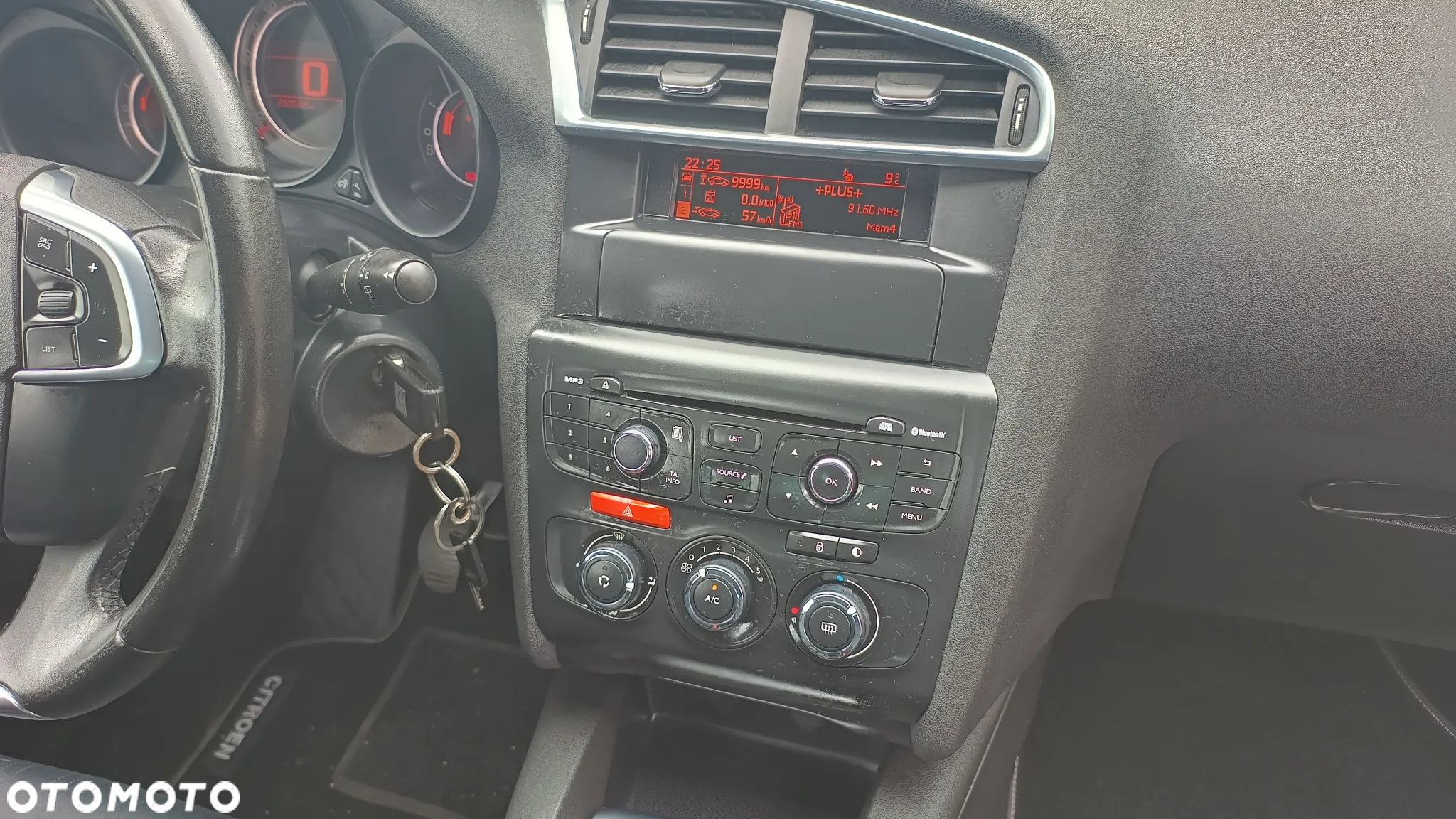 Citroën C4 e-HDi 115 Selection - 26