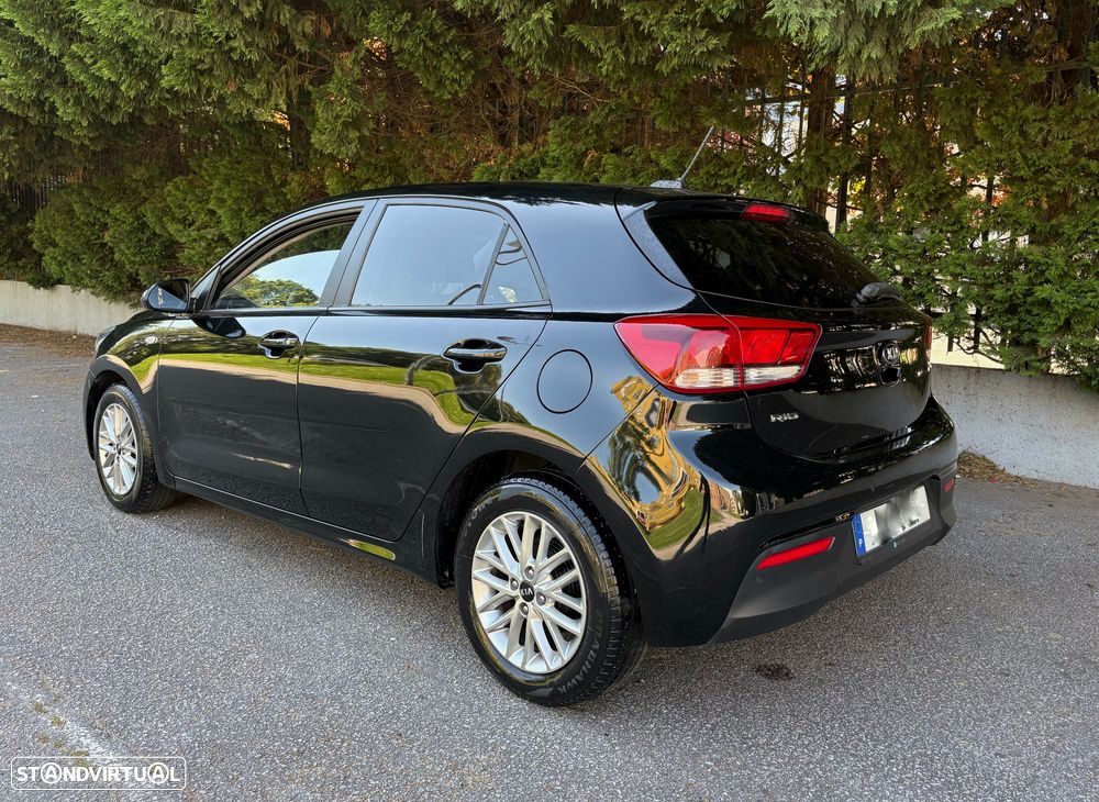 Kia Rio 1.2 CVVT Urban - 2