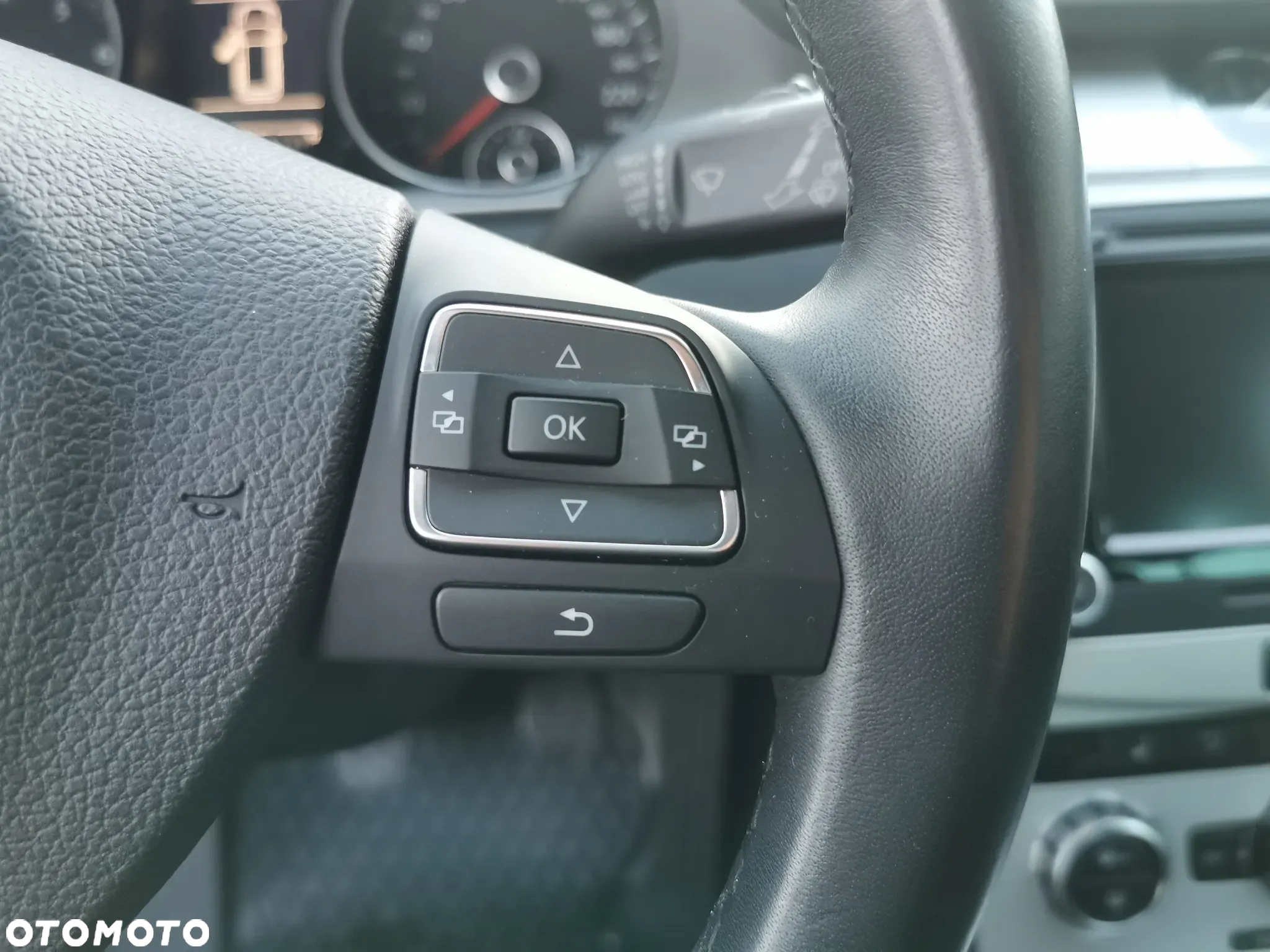 Volkswagen Passat - 29