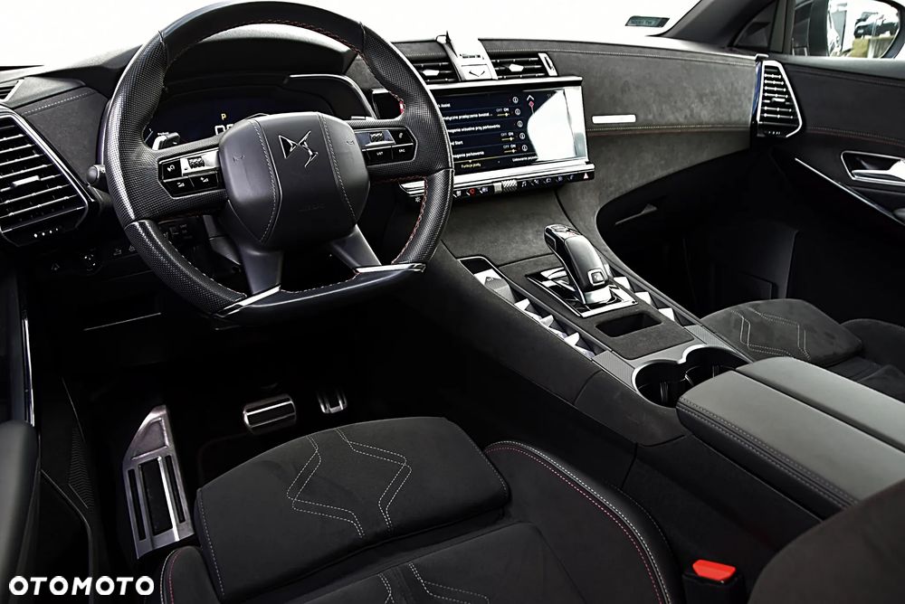 DS Automobiles DS 7 Crossback 1.6 PureTech Performance Line + - 27