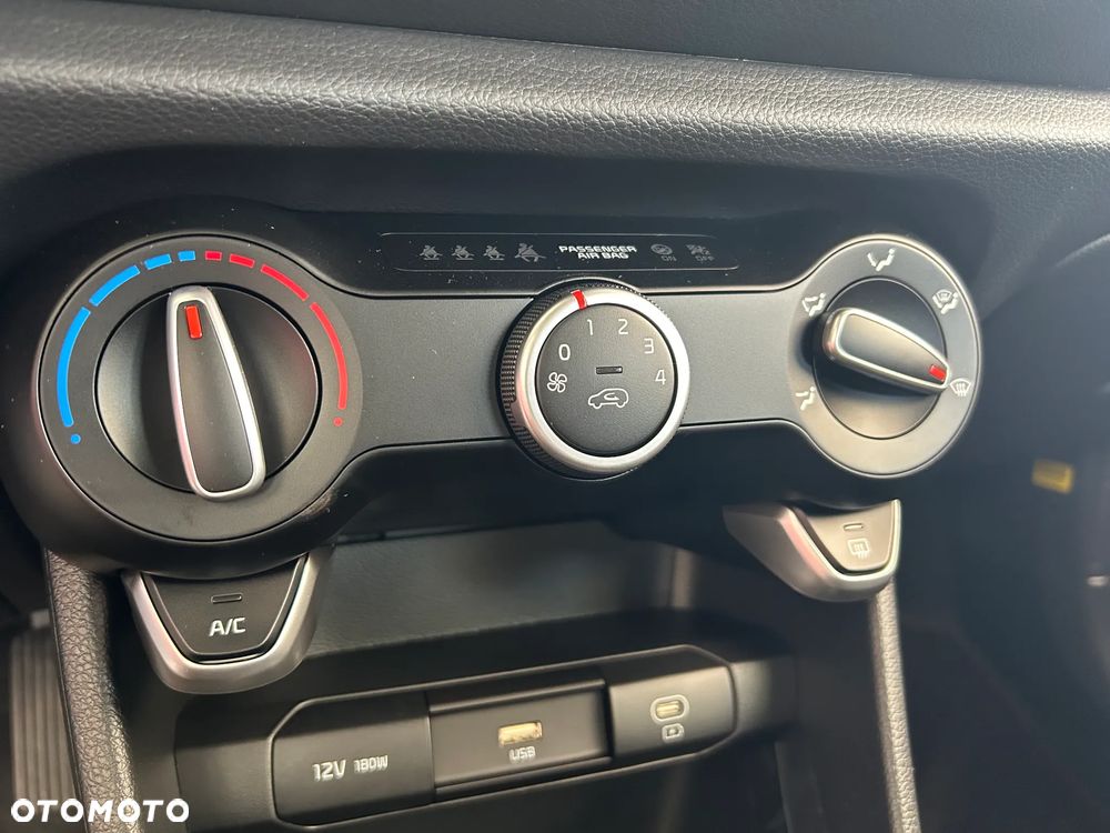 Kia Picanto 1.2 L AMT - 8