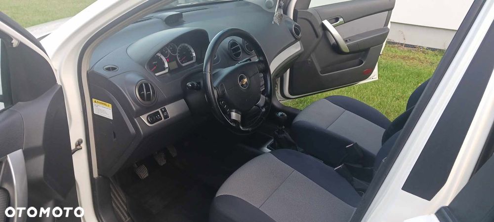 Chevrolet Aveo 2009 photo 4