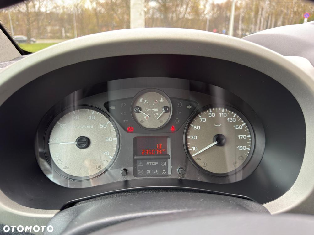 Citroën Berlingo Multispace HDi 115 FAP XTR - 22