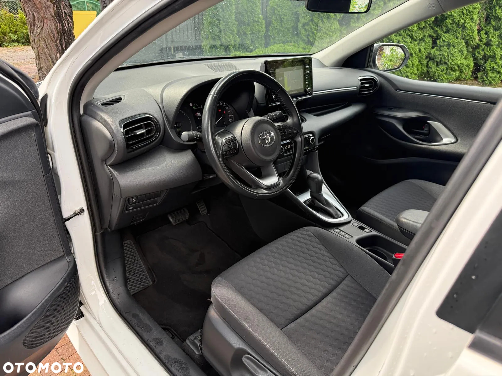 Toyota Yaris Hybrid 1.5 Comfort - 12