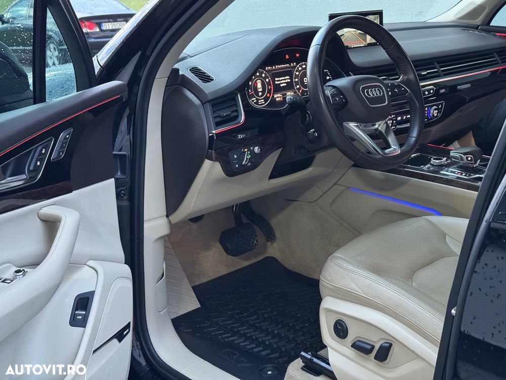 Audi Q7 3.0 TFSI Quattro Tiptronic - 7