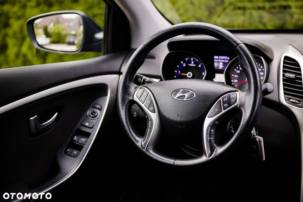 Hyundai i30 - 22