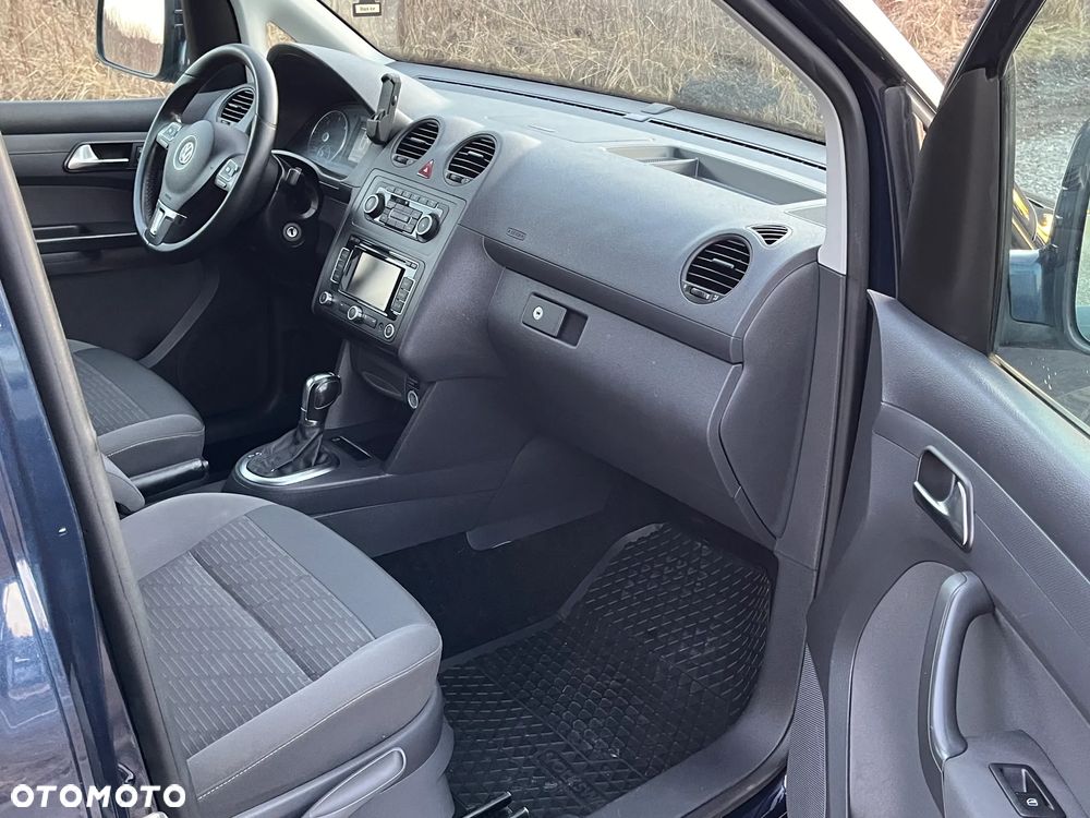 Volkswagen Caddy Comfortline 4Motion DSG - 11