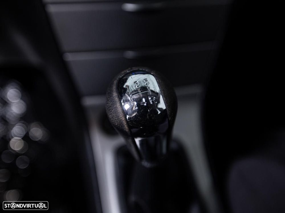 Toyota Corolla - 15