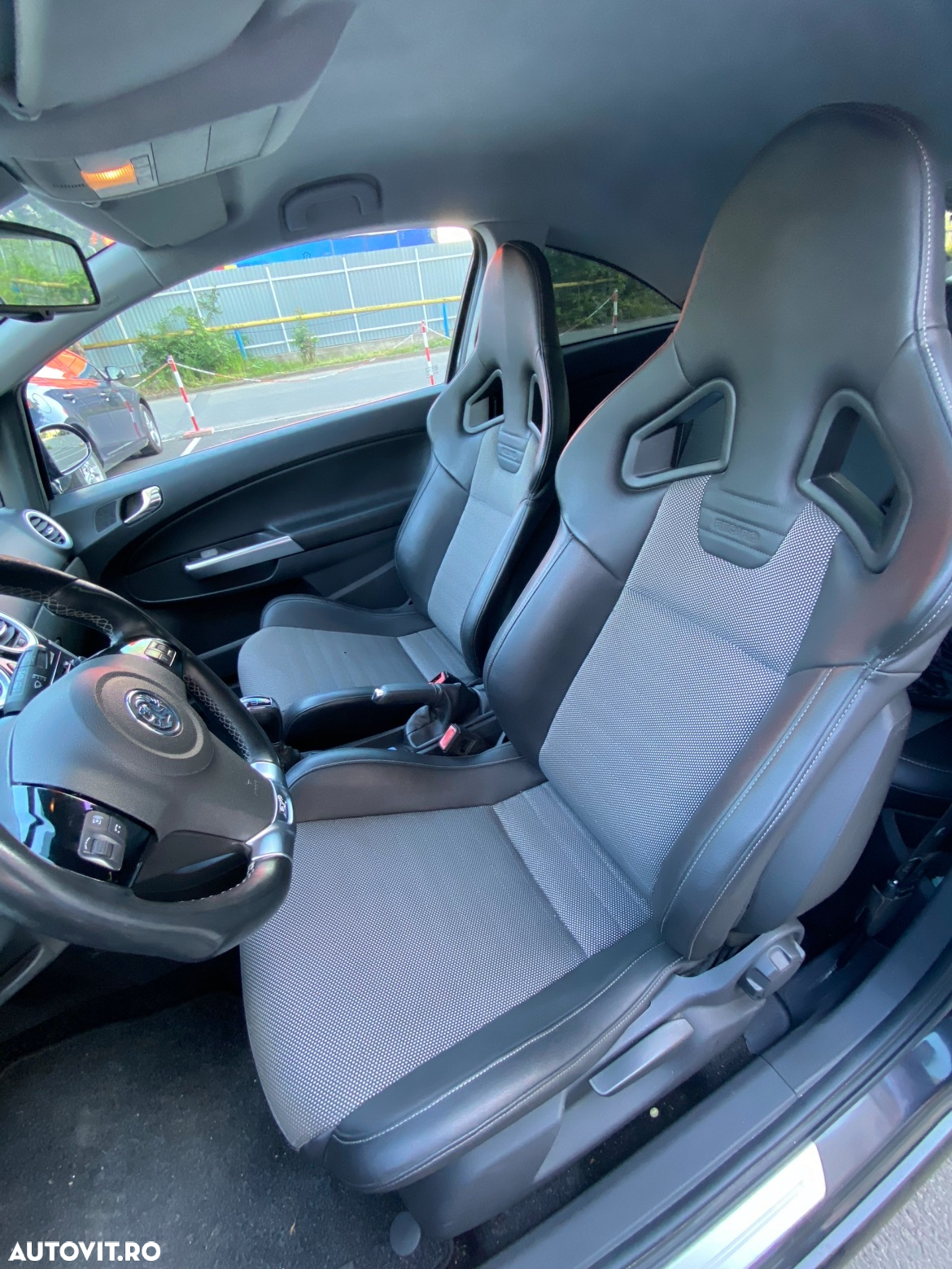 Opel Corsa 1.6 Turbo OPC - 10