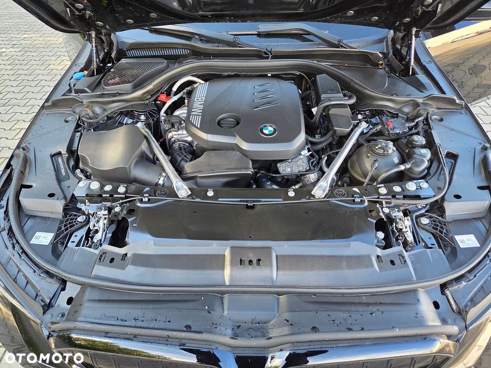 BMW Seria 5 520d mHEV M Sport - 18