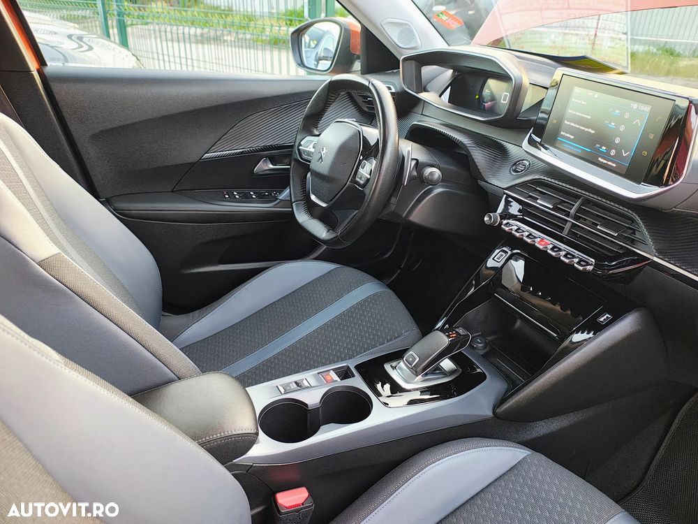 Peugeot 2008 PureTech 130 Stop&Start EAT6 Allure - 6
