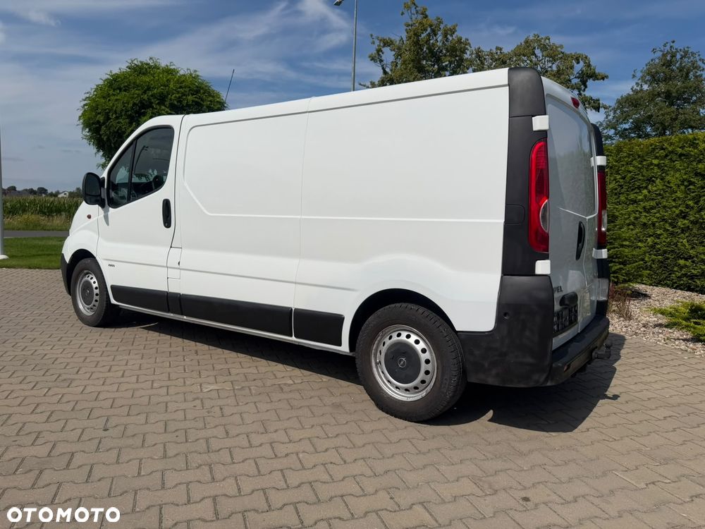 Opel Vivaro - 13