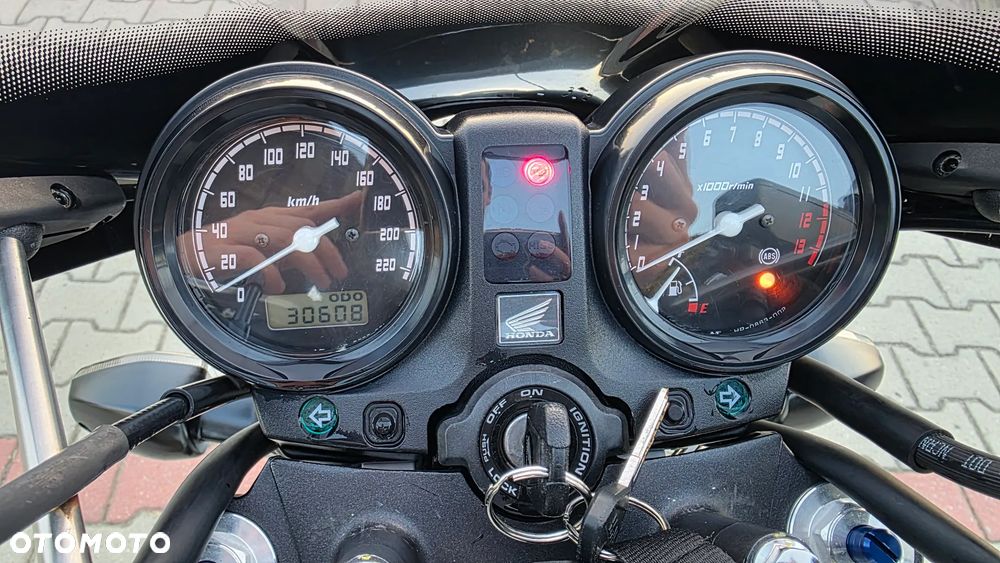 Honda CBF - 3