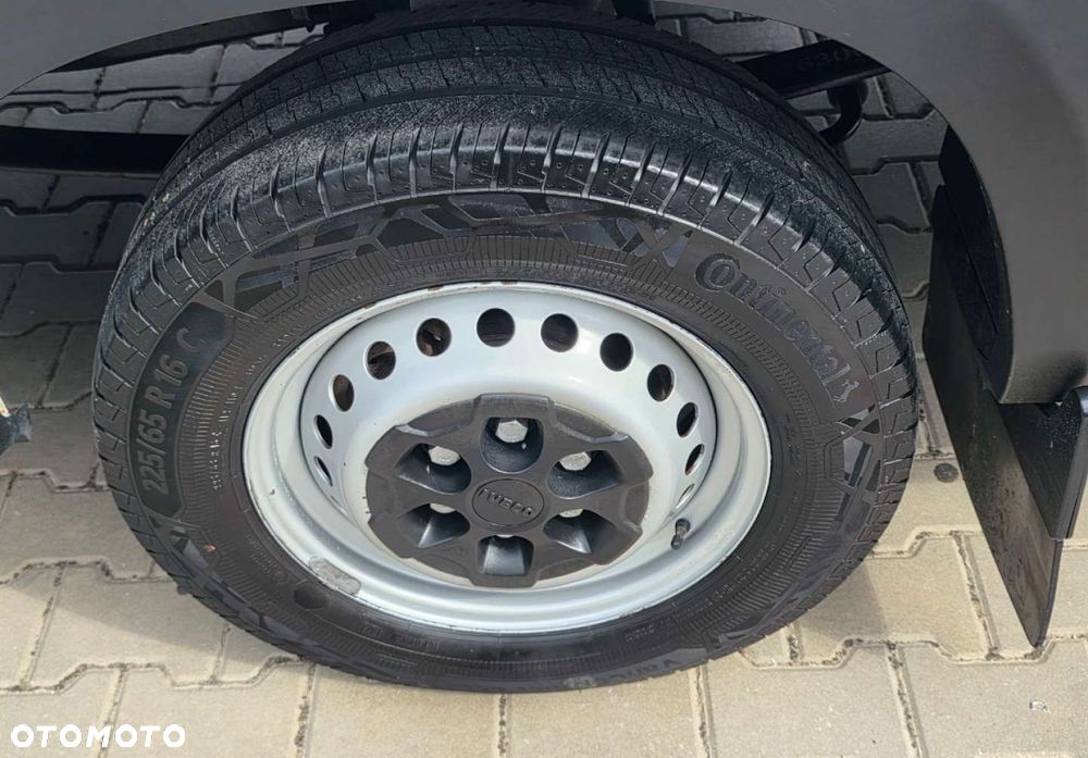 Iveco Daily 35S18 - 32