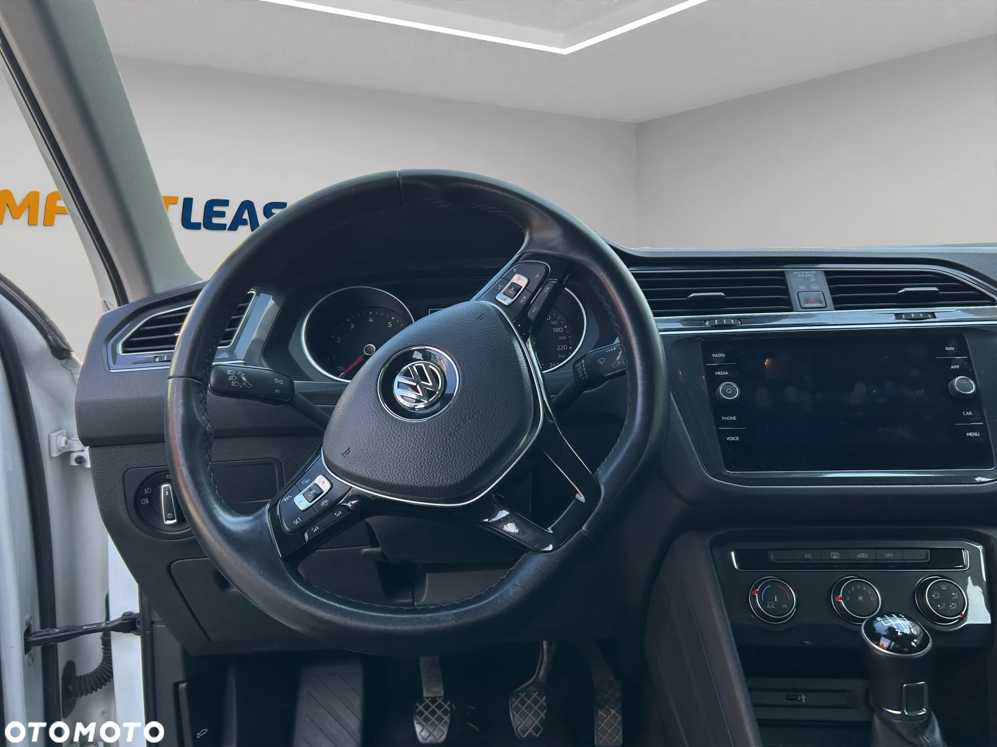 Volkswagen Tiguan 1.5 TSI EVO Trendline - 14