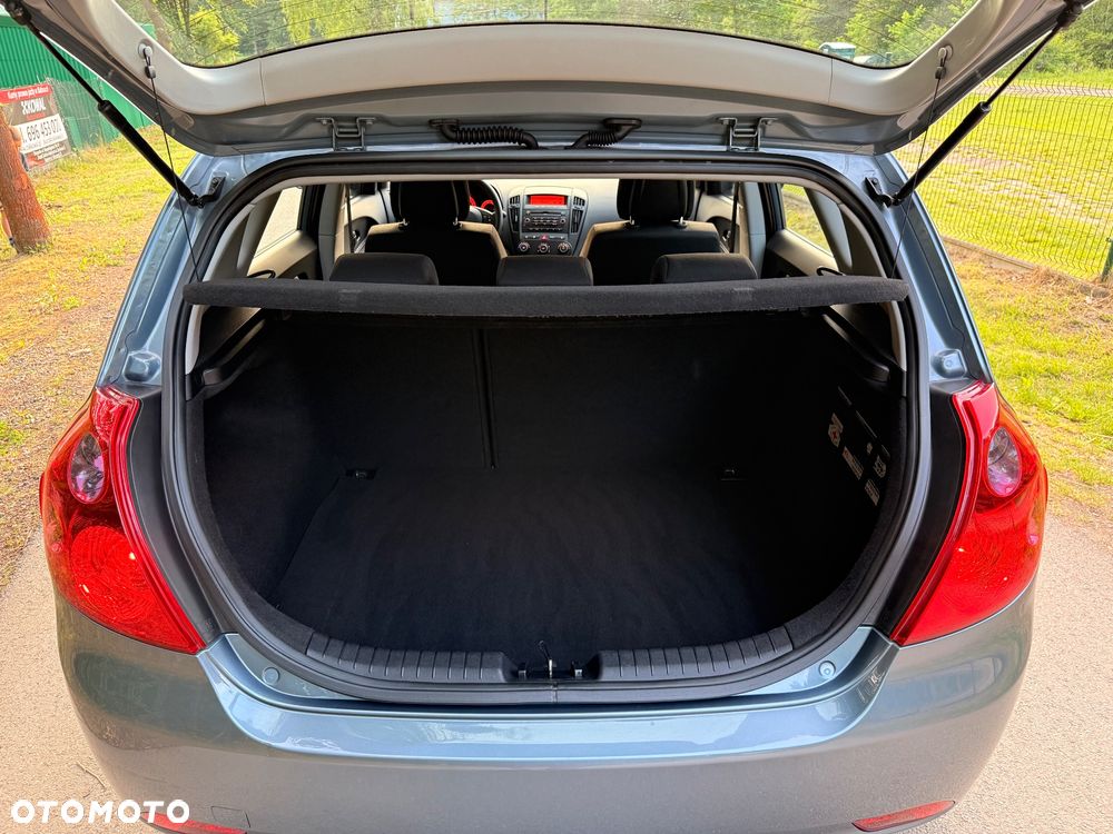 Kia Ceed 1.4 Comfort - 38