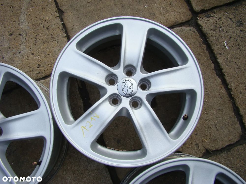 a218 5x100 Toyota Yaris XP 210 Urban Cruiser Verso S Prius Avensis T250 T220 6,5jx16 - 4