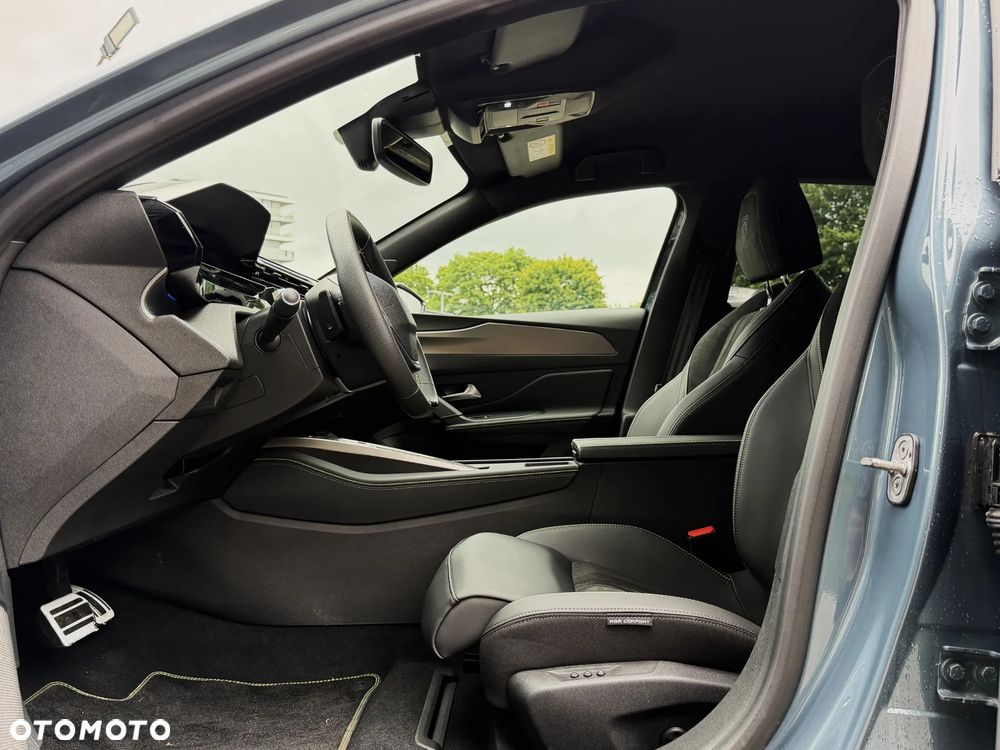 Peugeot 308 1.2 mHEV GT S&S e-DCS6 - 11