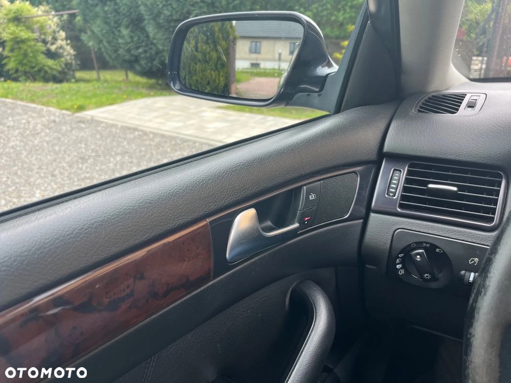 Audi A6 Limousine 2.5 TDI - 15