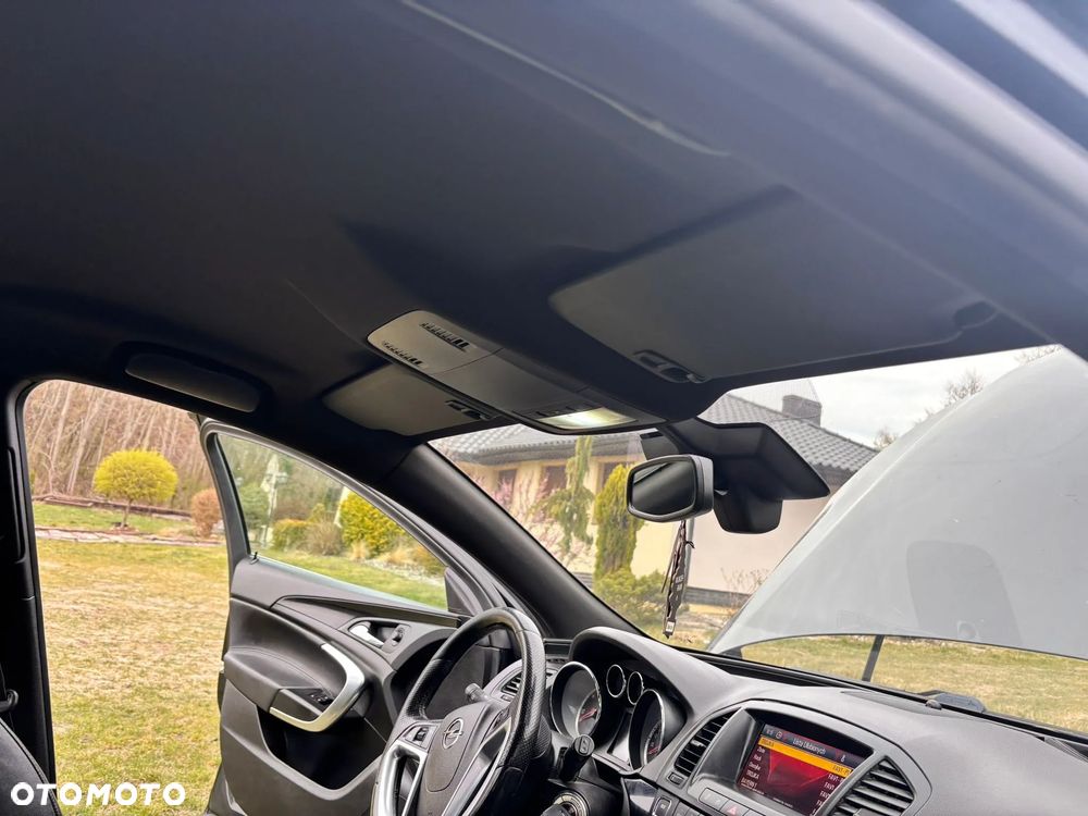 Opel Insignia - 11
