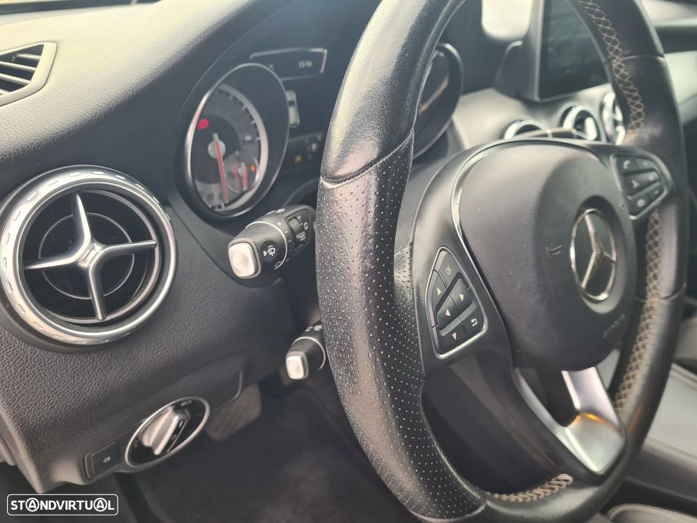 Mercedes-Benz GLA 200 CDi Urban Aut. - 23