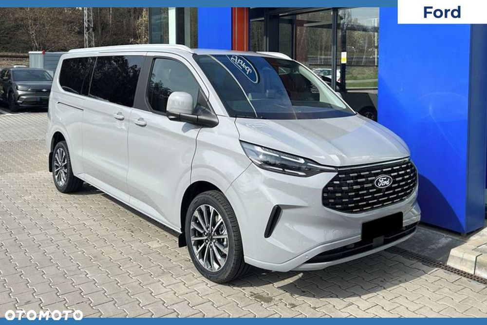 Ford Tourneo Custom - 2