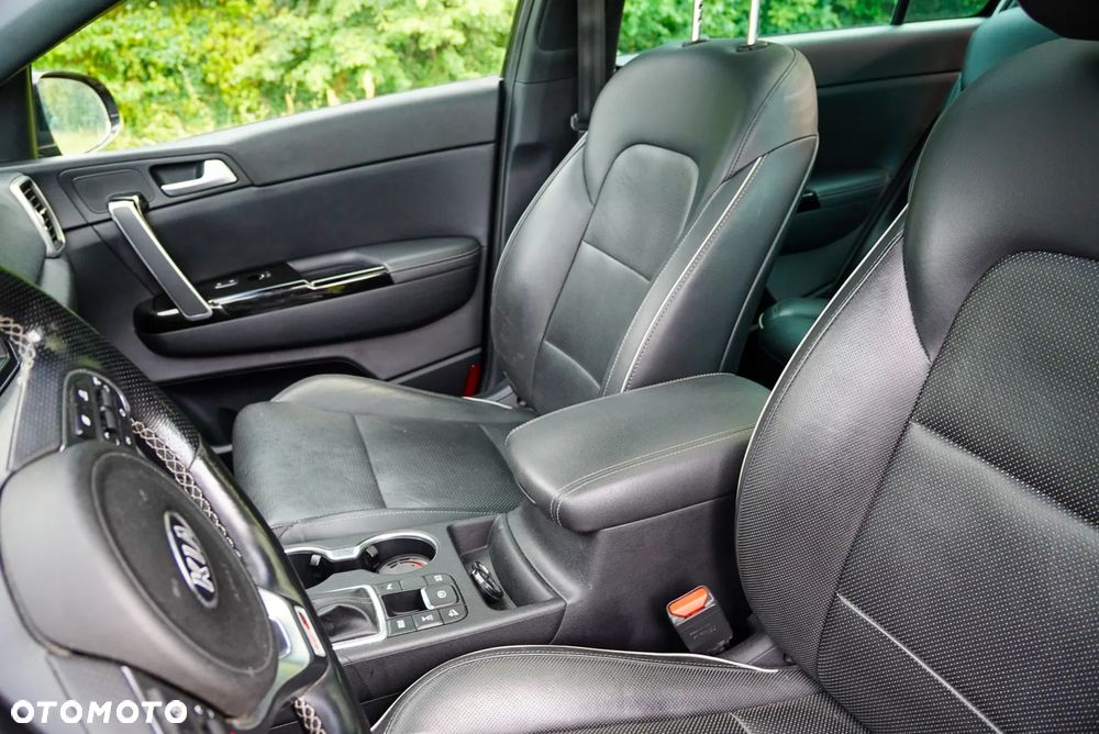 Kia Sportage - 16