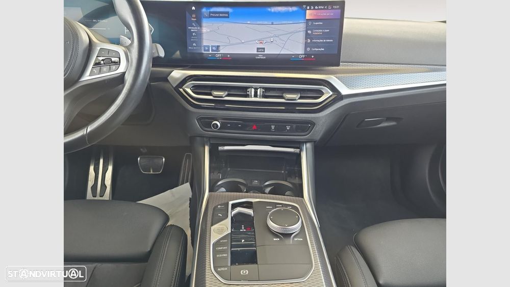 BMW 320 d Pack Desportivo M Auto - 11