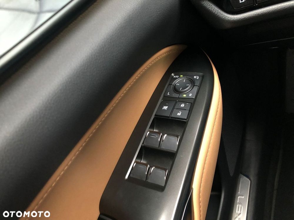 Lexus NX 350h Prestige AWD - 39