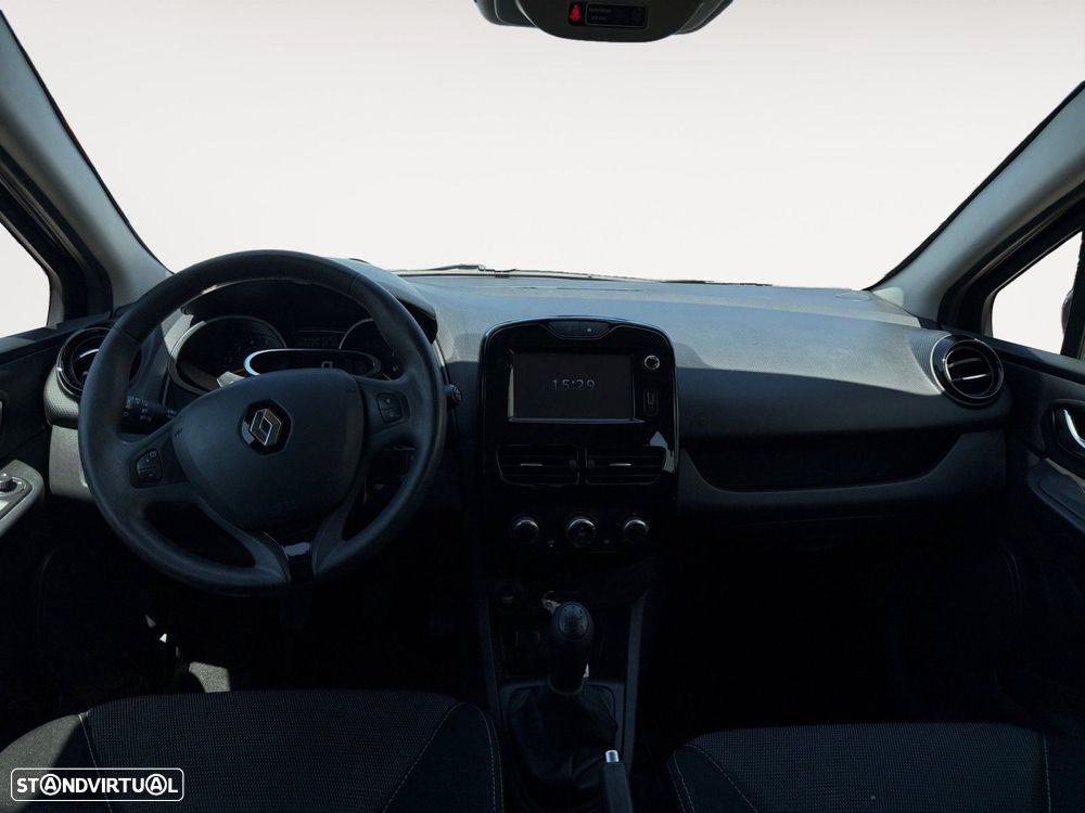 Renault Clio Sport Tourer - 10