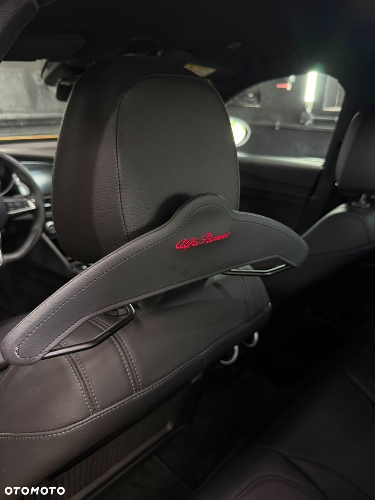 Alfa Romeo Giulia 2.9 Bi Turbo V6 Quadrifoglio - 13