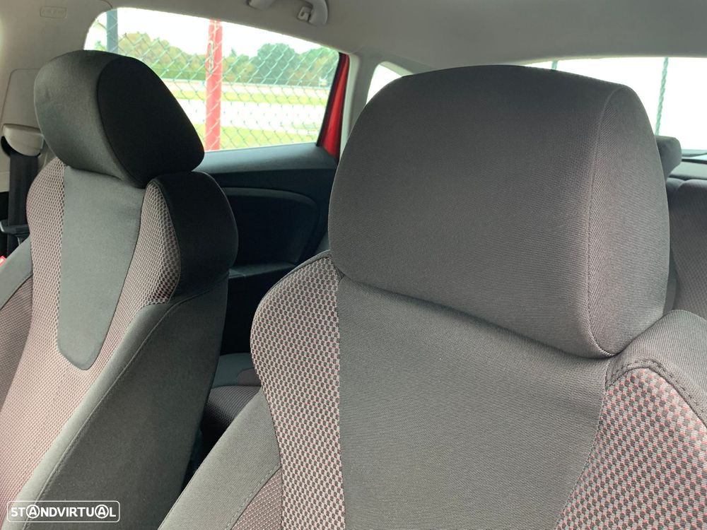 SEAT Leon 1.4 TSI Linea R - 19