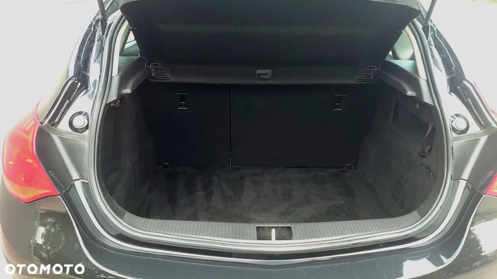Opel Astra 1.6 Edition Sport - 17