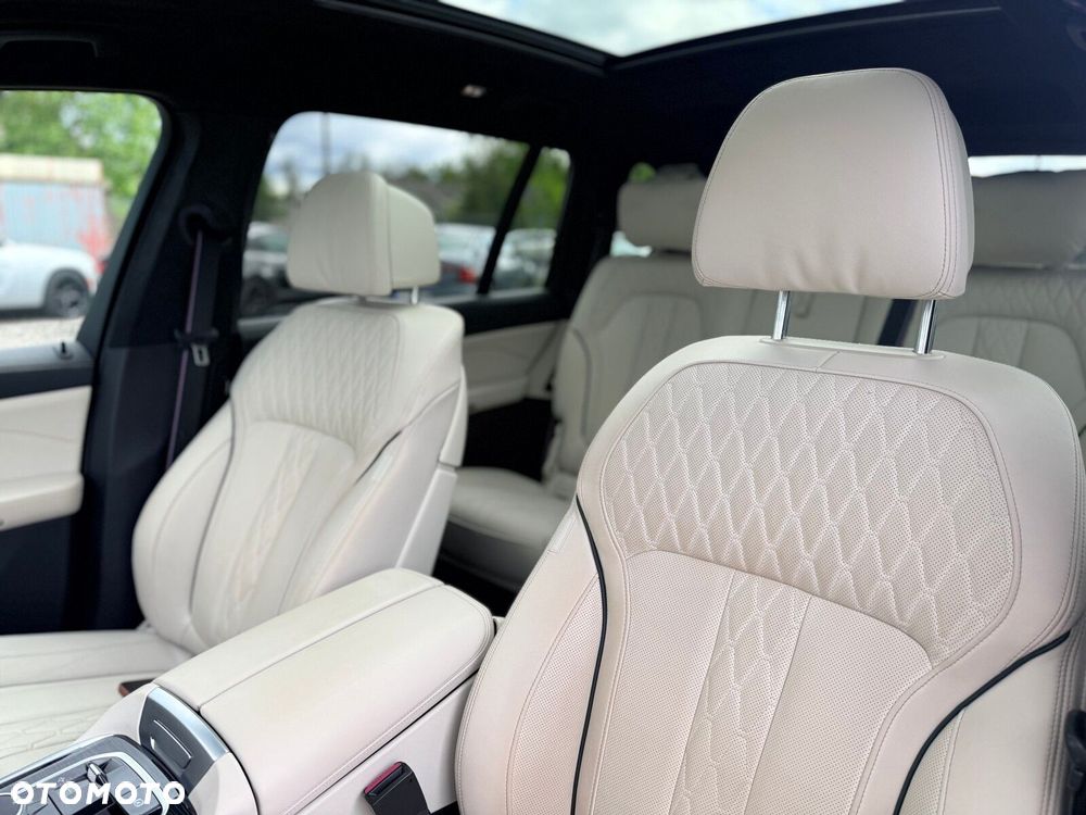 BMW X7 - 37