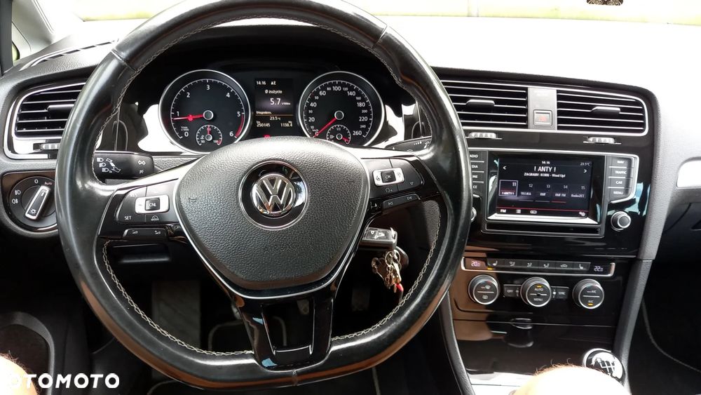 Volkswagen Golf 1.6 TDI BlueMotion Trendline - 12