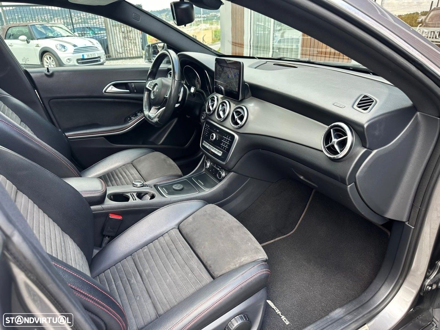Mercedes-Benz CLA 200 d Shooting Brake AMG Line Aut. - 32