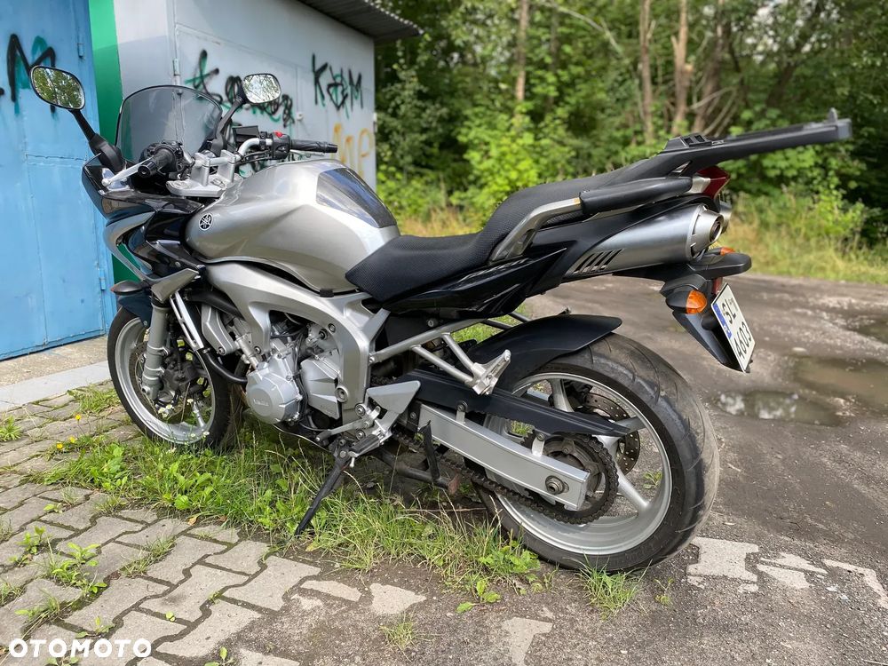 Yamaha FZ6 - 8
