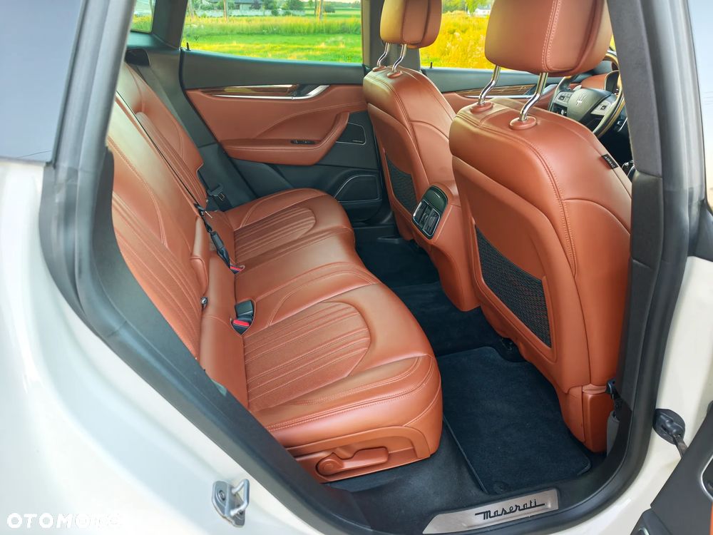 Maserati Levante S Q4 GranLusso - 14