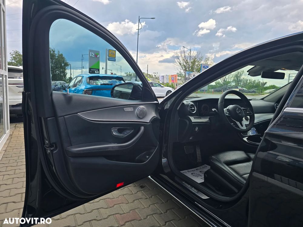 Mercedes-Benz E - 16