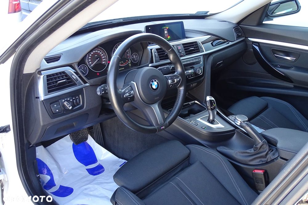 BMW 3GT 320i GPF Sport Line sport - 24