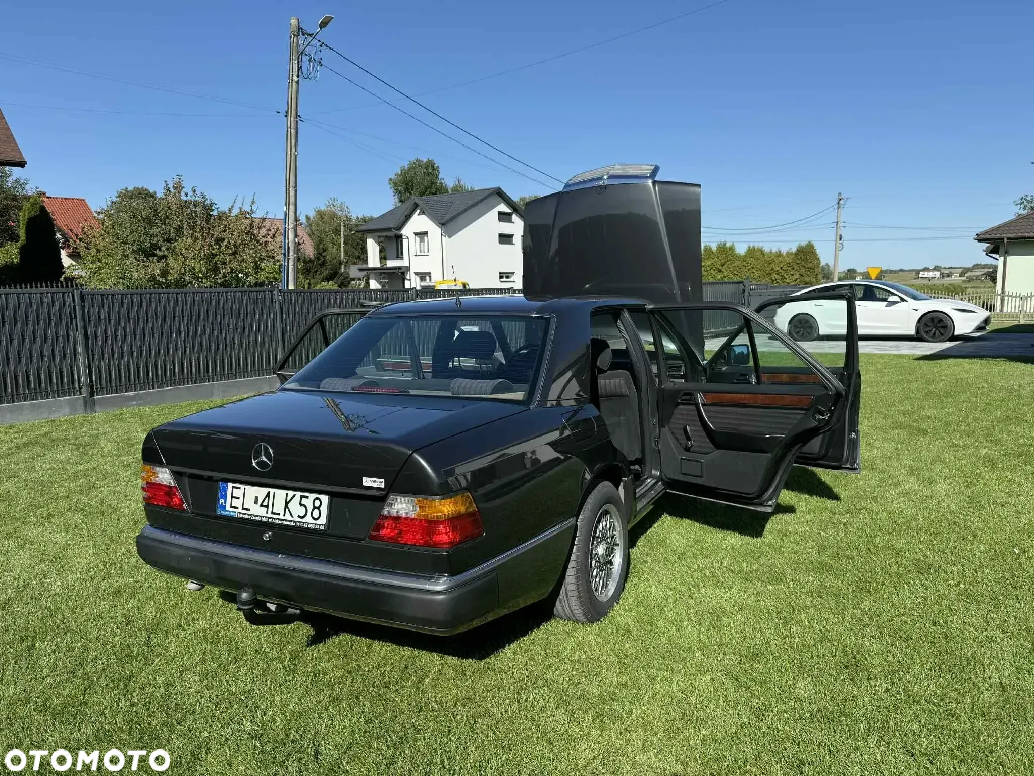 Mercedes-Benz W124 (1984-1993) - 11