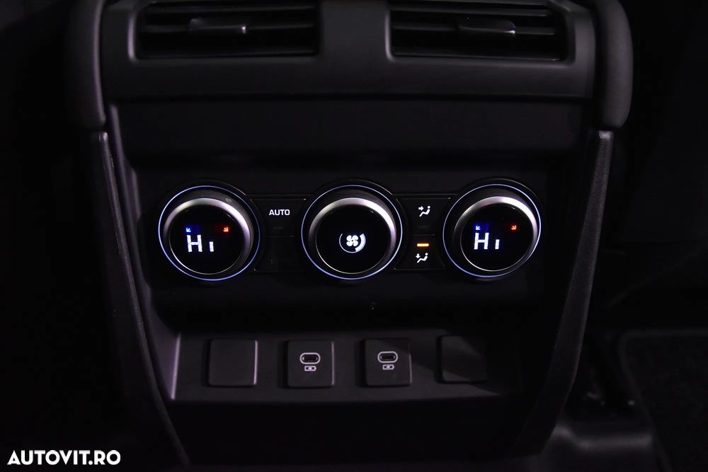 Land Rover Defender - 20