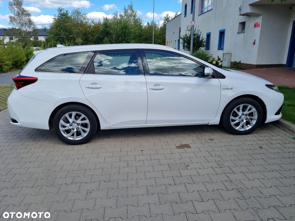 Toyota Auris 1.8 HSD Prestige NAVI - 19