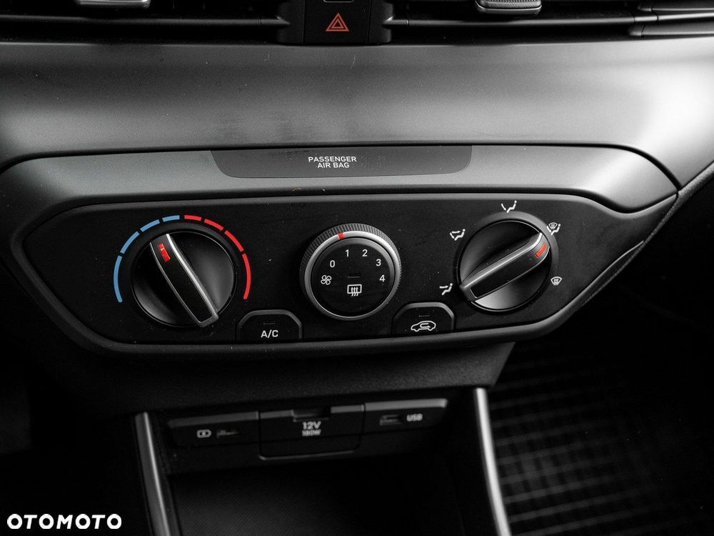 Hyundai i20 1.2 Pure - 20