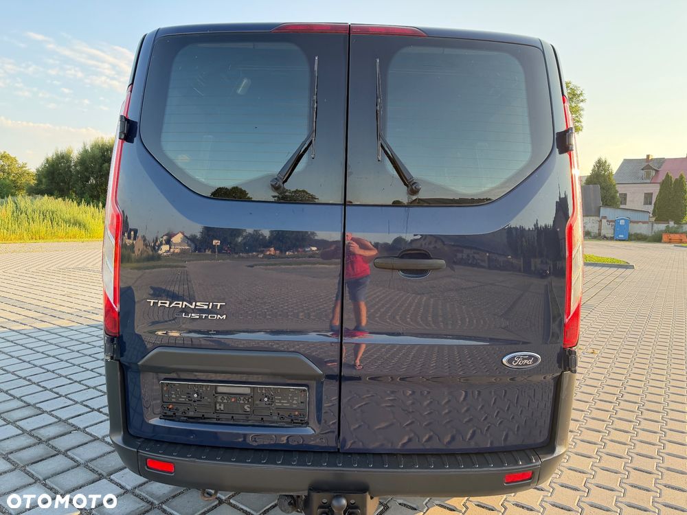 Ford TRANSIT CUSTOM - 6