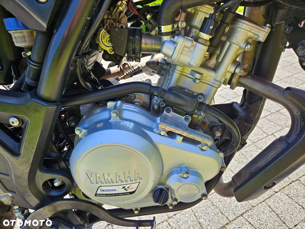 Yamaha WR - 8