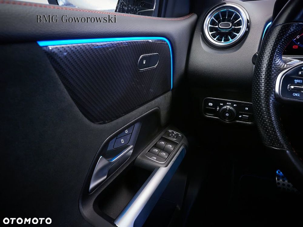 Mercedes-Benz GLB - 17