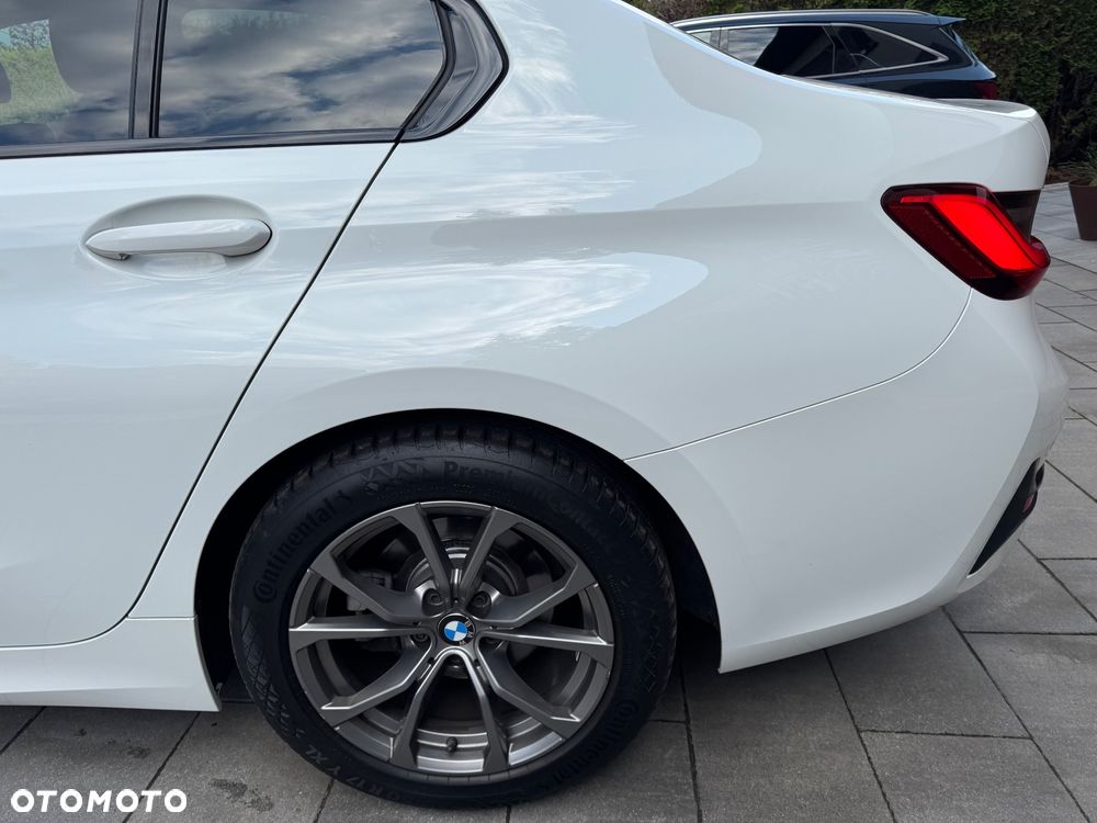 BMW Seria 3 320i xDrive Advantage sport - 15
