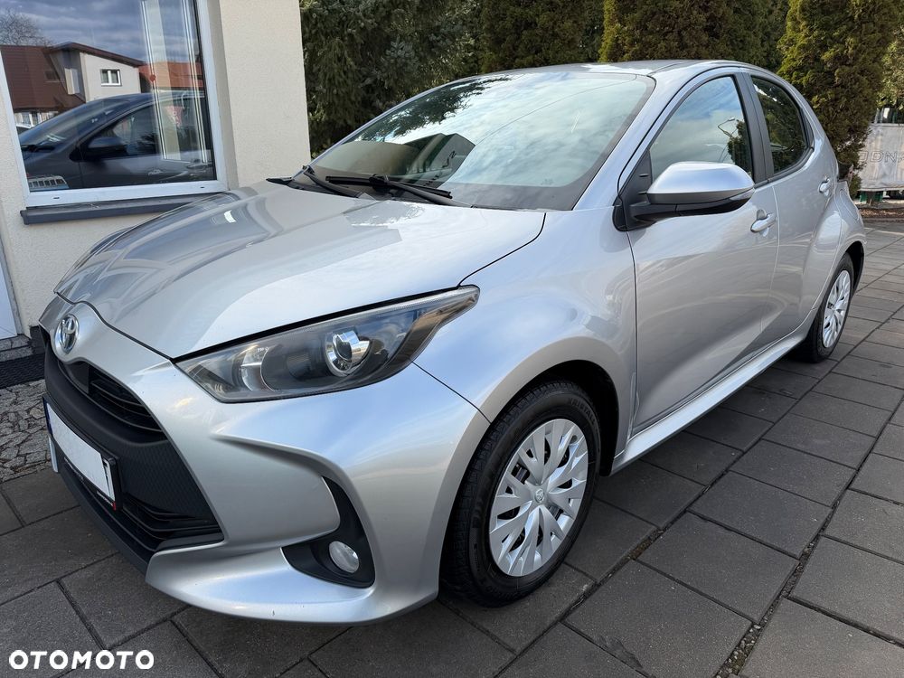 Toyota Yaris - 1